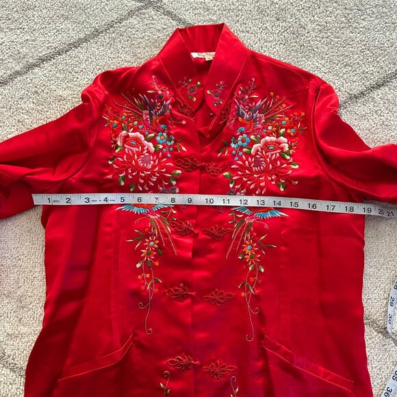 Vintage Red Satin Floral Bird Design Embroidered Chinese New Year Jacker Mandari - Picture 6 of 10